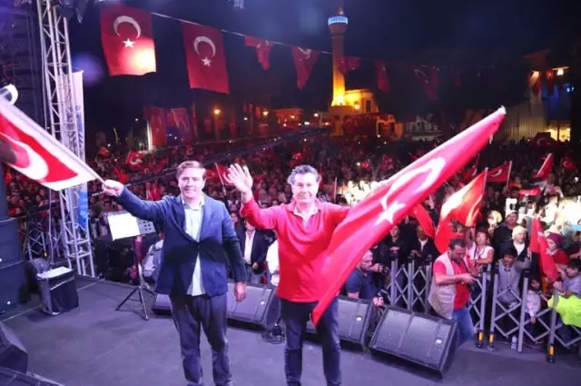 Bodrum'da Coşkulu Cumhuriyet Bayramı Bodrum'da Coşkulu Cumhuriyet Bayramı