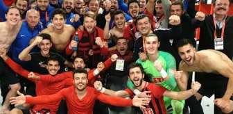 Eskişehirspor, Gençlerle Var Olma Mücadelesi Veriyor