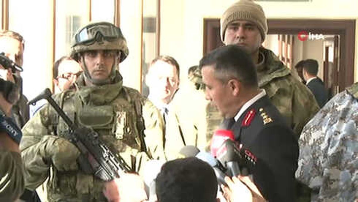 Jandarma Lojistik Komutanı Türk Askerinin Kış Donanımını Anlattı