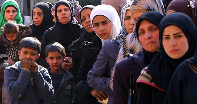 İstanbul'da Yaşayan Suriyeliler Ülkelerine Dönüyor