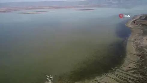 Marmara Gölü Yok Oluyor...su Seviyesi Yüzde 10'a Düşen Marmara Gölü Havadan Görüntülendi Marmara Gölü Yok Oluyor...su Seviyesi Yüzde 10'a Düşen Marmara Gölü Havadan Görüntülendi