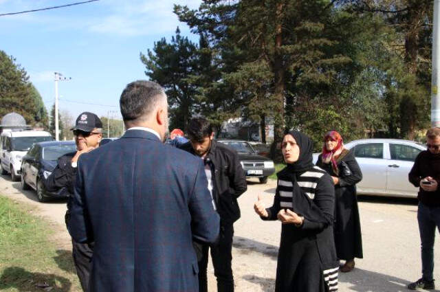 Mezarlıktaki Çalışma Nedeniyle, Ölülerini Poşette Gören Vatandaşlar Şaşkına Döndü!