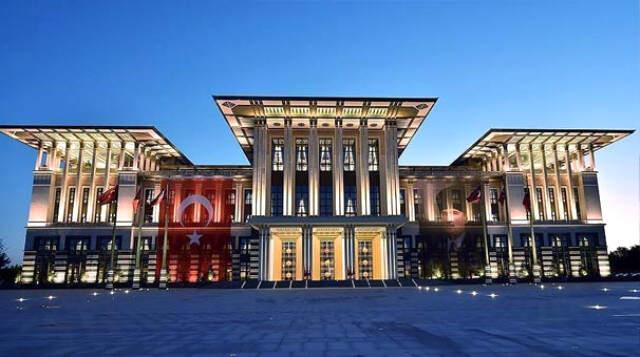 Bakan Açıkladı! Yıl Başından İtibaren Plastik Poşetler Parayla Satılacak