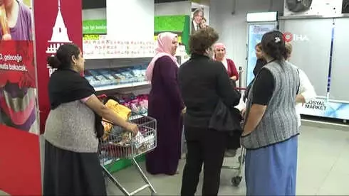 Beyoğlu Belediyesi Sosyal Market ile Carrefoursa Arasında İşbirliği Protokolü İmzalandı Beyoğlu Belediyesi Sosyal Market ile Carrefoursa Arasında İşbirliği Protokolü İmzalandı