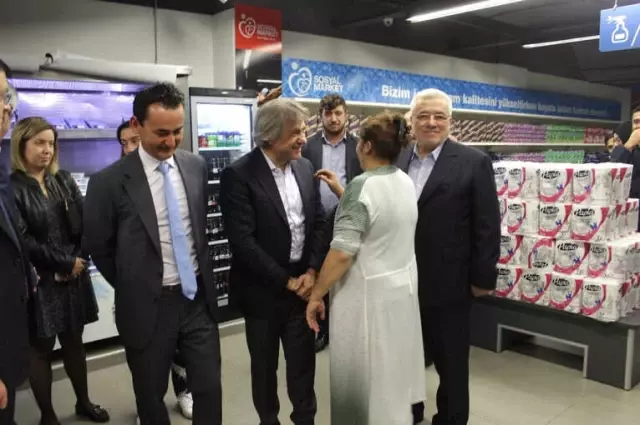 Beyoğlu Belediyesi Sosyal Market ile Carrefoursa Arasında İşbirliği Protokolü İmzalandı Beyoğlu Belediyesi Sosyal Market ile Carrefoursa Arasında İşbirliği Protokolü İmzalandı
