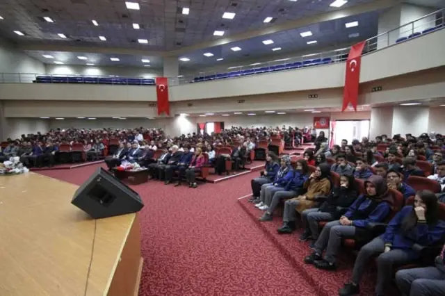 Erzurum Lisesi 'Kariyer Günleri' Erzurum Lisesi 'Kariyer Günleri'