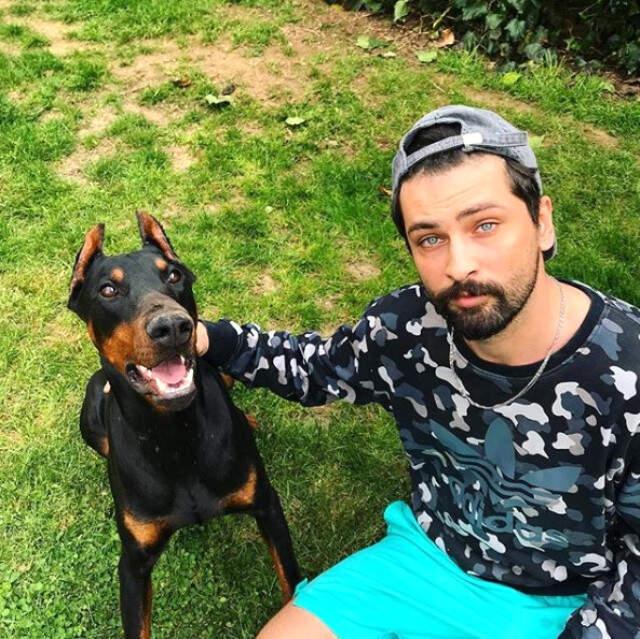 Sevda Erginci'li Paylaşımı Olay Olan Onur Tuna Kimdir?