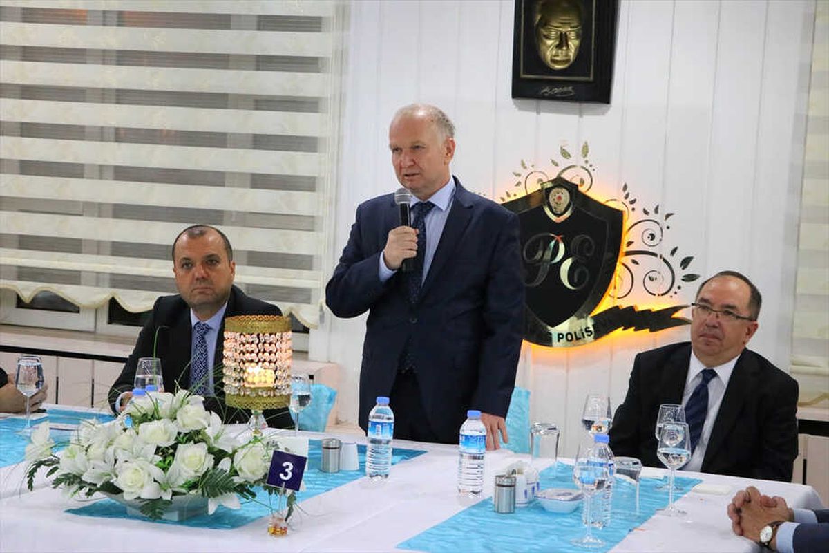 Tekirdağ Valisi Ceylan'a Veda Yemeği