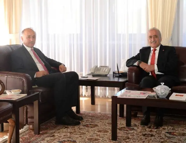 Vali Azizoğlu Veda Ziyaretlerini Sürdürüyor Vali Azizoğlu Veda Ziyaretlerini Sürdürüyor
