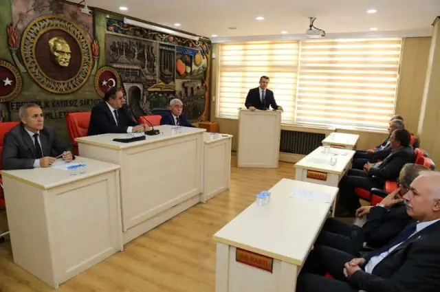 Vali Memiş, İl Genel Meclisine Veda Etti Vali Memiş, İl Genel Meclisine Veda Etti