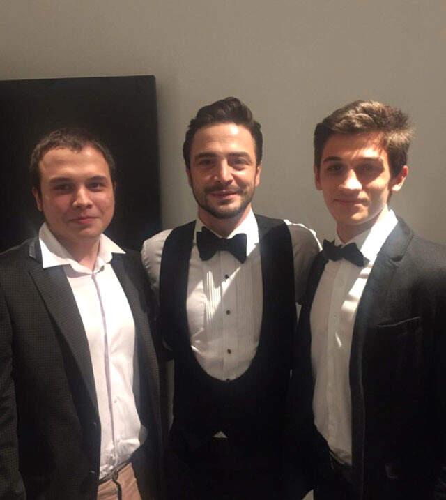 Ahmet Kural, Arda Turan ve Emrah Serbes'le Olan Fotoğrafını Paylaşan Kullanıcı, Türkiye'nin Gündemine Oturdu