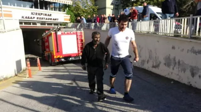 Her Şey Bir Anda Oldu: 1'i Ağır 3 Yaralı Her Şey Bir Anda Oldu: 1'i Ağır 3 Yaralı