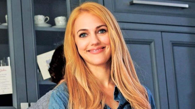 Meryem Uzerli, Bikiniyle Paylaşımıyla Takipçilerini Mest Etti