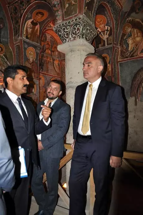 Bakan Ersoy: Peribacalarında Kaçak Yapılara Müsaade Etmeyeceğiz (2)