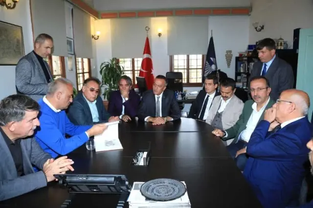 Kültür ve Turizm Bakanı Ersoy, Kapadokya'da İncelemelerini Sürdürüyor Kültür ve Turizm Bakanı Ersoy, Kapadokya'da İncelemelerini Sürdürüyor