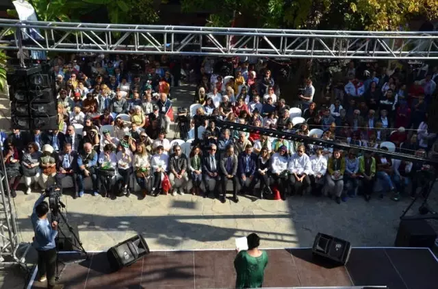 Kuşadası Zeytin Festivali Devam Ediyor Kuşadası Zeytin Festivali Devam Ediyor