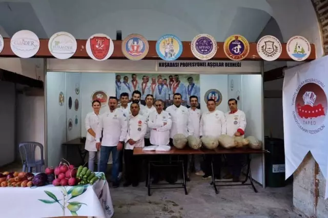 Kuşadası Zeytin Festivali Devam Ediyor Kuşadası Zeytin Festivali Devam Ediyor