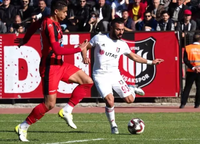Tff 2. Lig, Utaş Uşakspor: 3 - Gaziantepspor: 0