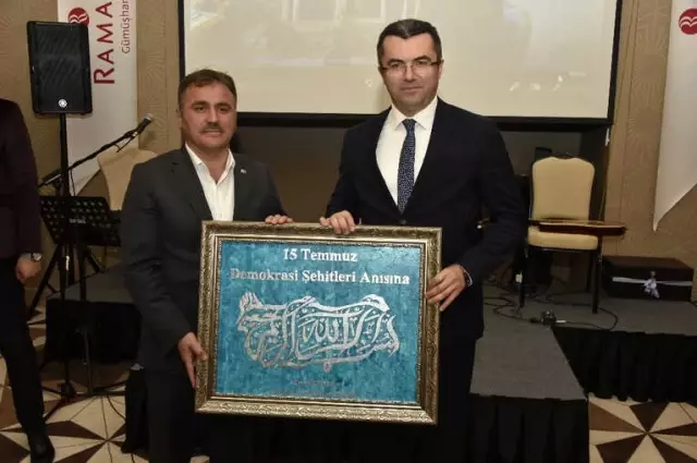 Vali Memiş'e Veda Yemeği Vali Memiş'e Veda Yemeği