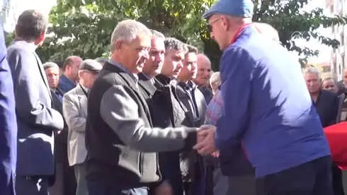 Eski Bakan İsmail Karakuyu Son Yolculuğuna Uğurlandı Eski Bakan İsmail Karakuyu Son Yolculuğuna Uğurlandı