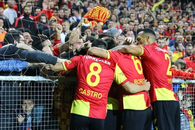 Futbol: Spor Toto Süper Lig Futbol: Spor Toto Süper Lig