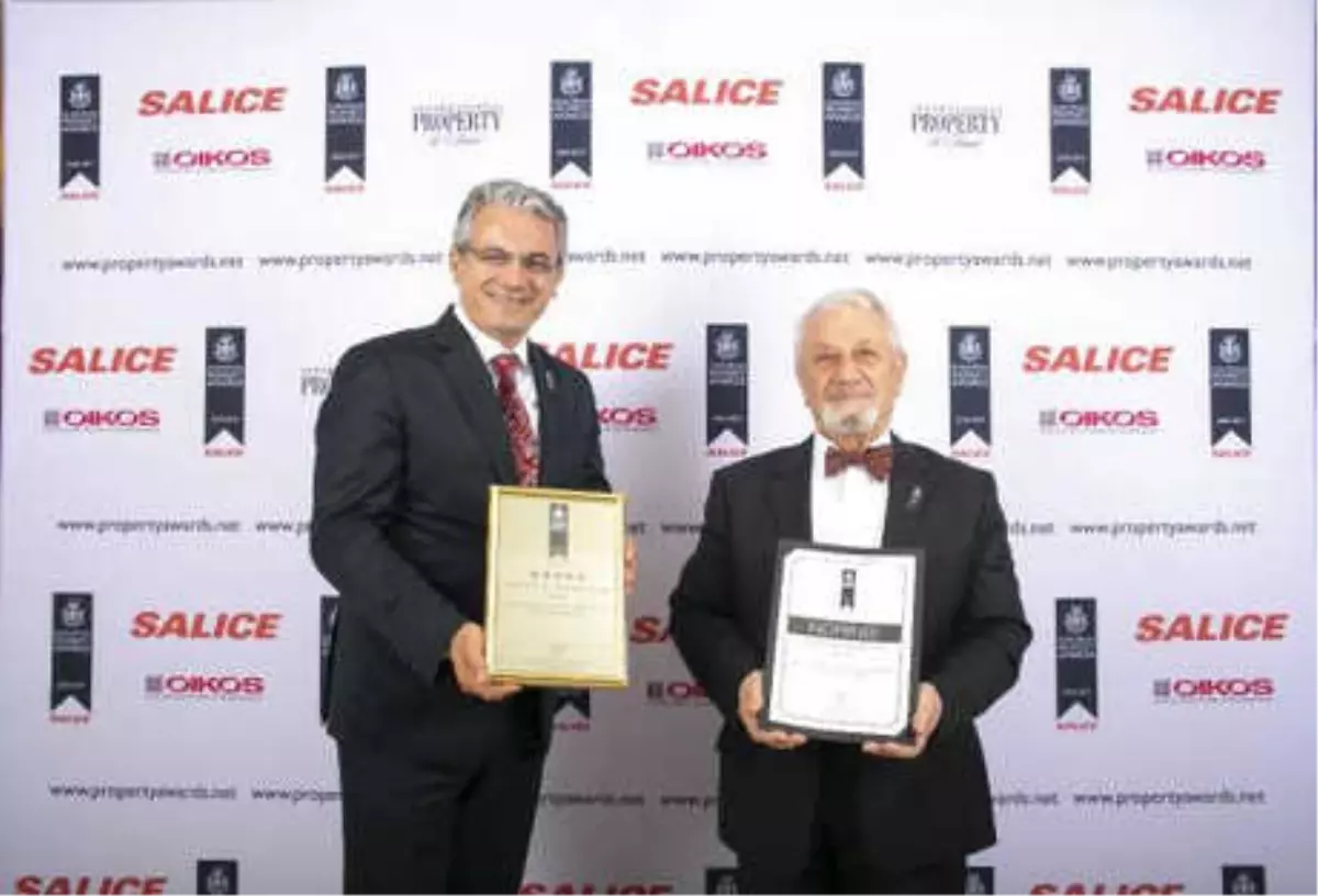 Heykeltıraş Prof. Tamer Başoğlu'na İngiltere'de Üç Büyük Ödül