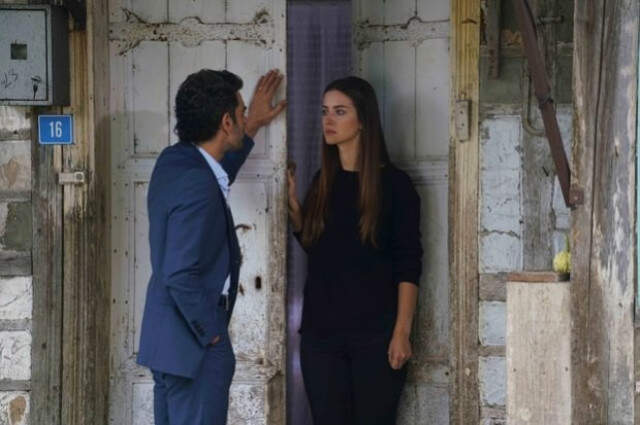 Sen Anlat Karadeniz Dizisi Öpüşme Sahnesiyle Olay Yarattı!