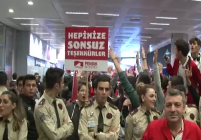 Ampute Milli Takımına Coşkulu Karşılama Ampute Milli Takımına Coşkulu Karşılama