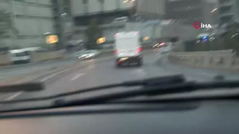 Başakşehir'de Esrarengiz Olay...hakim ve Savcıları Taşıyan Servisin Geçişi Sırasında Esrarengiz... Başakşehir'de Esrarengiz Olay...hakim ve Savcıları Taşıyan Servisin Geçişi Sırasında Esrarengiz...