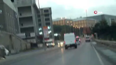 Başakşehir'de Esrarengiz Olay...hakim ve Savcıları Taşıyan Servisin Geçişi Sırasında Esrarengiz... Başakşehir'de Esrarengiz Olay...hakim ve Savcıları Taşıyan Servisin Geçişi Sırasında Esrarengiz...
