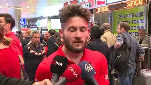 Dünya İkincisi Milli Futbolcular Yurda Döndü (2) - İstanbul Dünya İkincisi Milli Futbolcular Yurda Döndü (2) - İstanbul