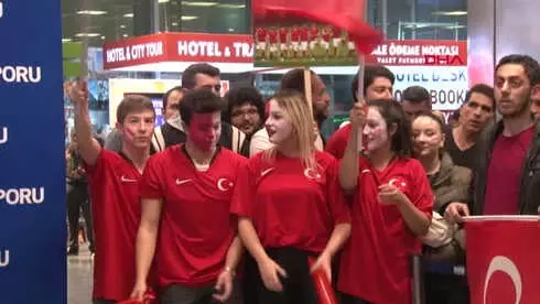 İstanbul Dünya İkincisi Ampute Milli Takımı Yurda Döndü 1 İstanbul Dünya İkincisi Ampute Milli Takımı Yurda Döndü 1