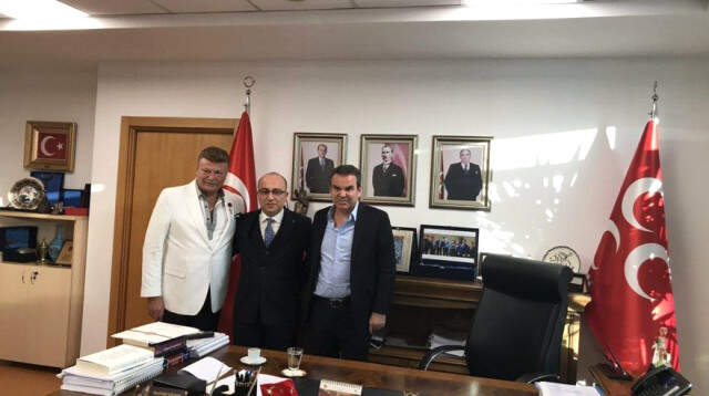 MHP Genel Merkezini Ziyaret Eden Nuri Alço, Siyasete Atılacağı İddialarını Yalanladı