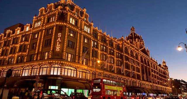 AVM'de 21 Milyon Dolar Harcayan Kadın Gözaltına Alındı