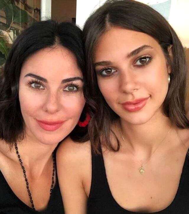 Deren Talu, Süper Minisiyle Olay Oldu