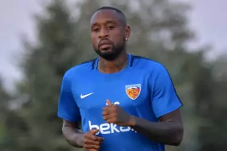 Kayserispor'da Kana Bıyık Kadro Dışı Bırakıldı Kayserispor'da Kana Bıyık Kadro Dışı Bırakıldı