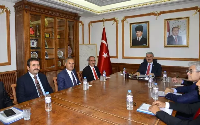 Kırşehir'de Yatırımcıları Destekliyoruz