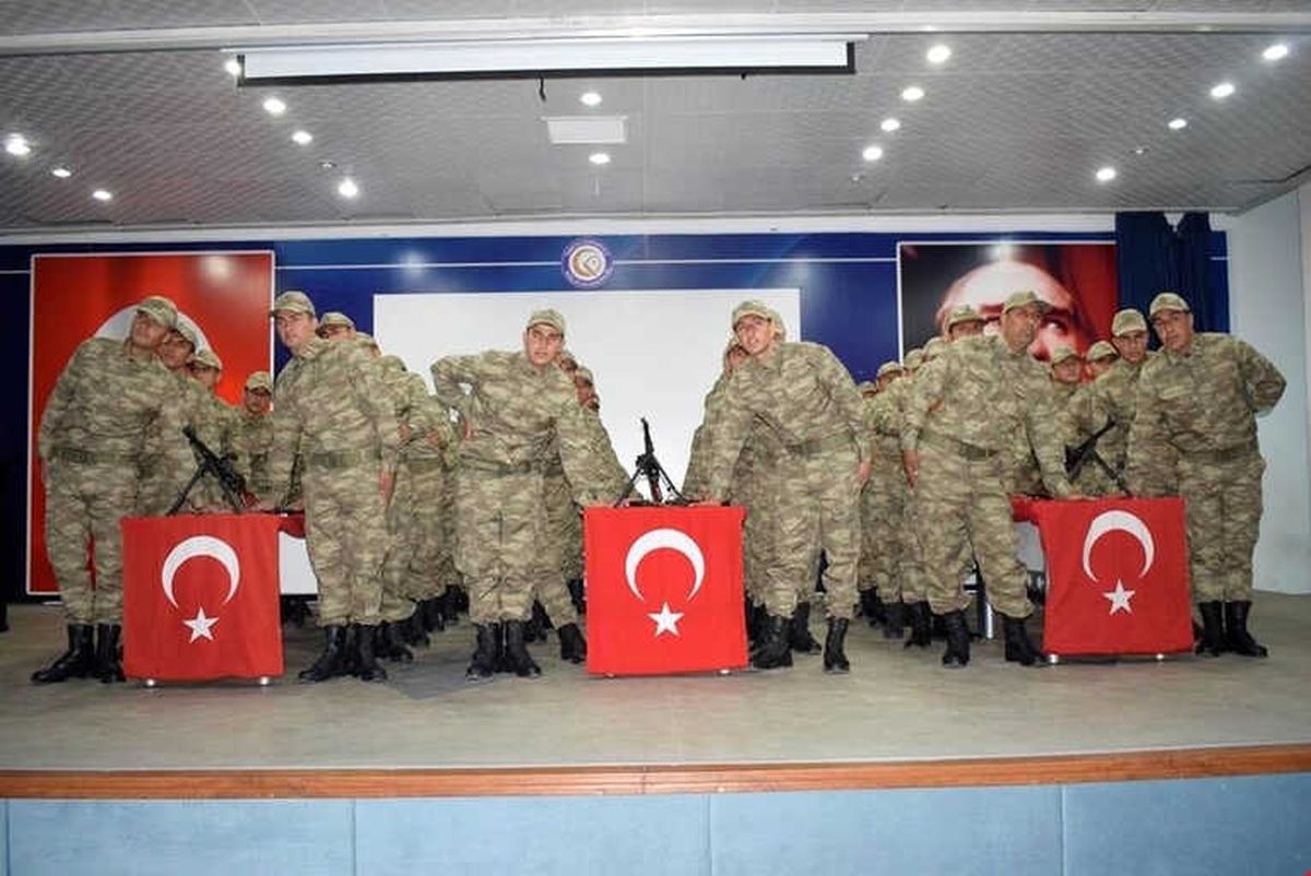 Kozluk'ta 40 Güvenlik Korucusu Yemin Ederek Göreve Başladı