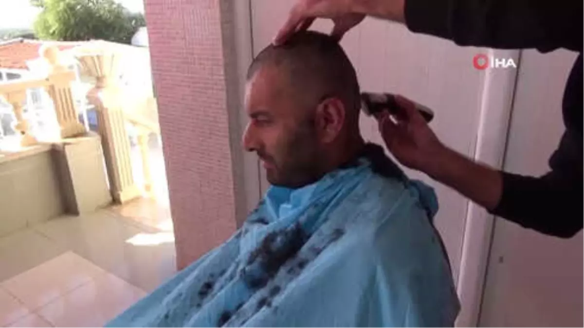 Lösemili Çocuklar İçin Kafalarını Kazıttılar