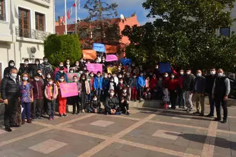 Şile'de Lösemili Çocuklar Haftası Nedeniyle Farkındalık Yürüyüşü