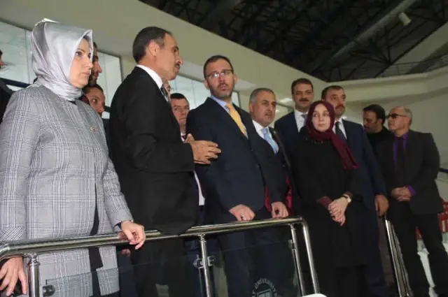 Bakan Kasapoğlu: 'Reisimizin 1994'te Başlattığı Bu Yürüyüşü 2019 Mart'ında Taçlandıracağız' Bakan Kasapoğlu: 'Reisimizin 1994'te Başlattığı Bu Yürüyüşü 2019 Mart'ında Taçlandıracağız'