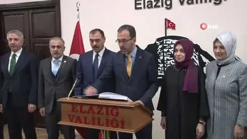 Bakan Kasapoğlu;'Şiddete Karşı El Birliği ile Savaşacağız' Bakan Kasapoğlu;'Şiddete Karşı El Birliği ile Savaşacağız'