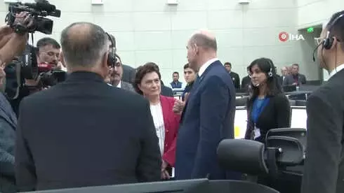 Bakan Soylu 112 Acil Çağrı Merkez Müdürlüğü'nü İnceledi