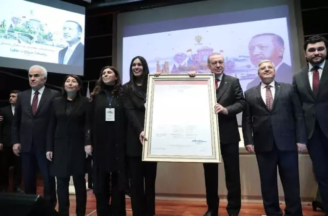 Cumhurbaşkanı Erdoğan: 'Gönüllerimiz Çoraklaştı, Çölleşti, Karardı' Cumhurbaşkanı Erdoğan: 'Gönüllerimiz Çoraklaştı, Çölleşti, Karardı'