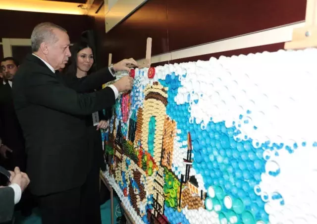 Cumhurbaşkanı Erdoğan: 'Gönüllerimiz Çoraklaştı, Çölleşti, Karardı' Cumhurbaşkanı Erdoğan: 'Gönüllerimiz Çoraklaştı, Çölleşti, Karardı'