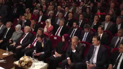 Elazığ Bakan Kasapoğlu Şiddete Karşı El Birliği ile Savaşacağız Elazığ Bakan Kasapoğlu Şiddete Karşı El Birliği ile Savaşacağız