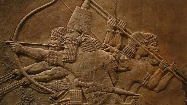 İngiltere deki Sergi Asur İmparatoru Aşurbanipal Hakkında ...