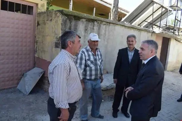 Kaymakam Duru Sorunları Yerinde Dinliyor Kaymakam Duru Sorunları Yerinde Dinliyor