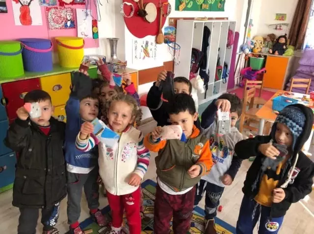 Manavgat'tan, Köy Okullarına Atkı, Bere, Eldiven ve Çorap
