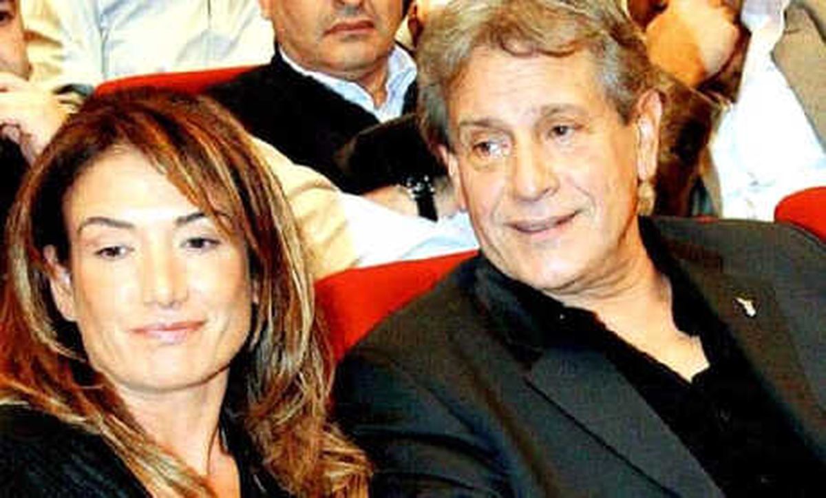 Neco'ya, Eşine Şiddetten 3 Ay Uzaklaştırma